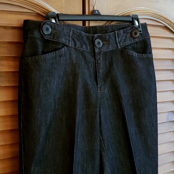 Denim Stretch Cuff Capri Pants - Picture 2 of 7